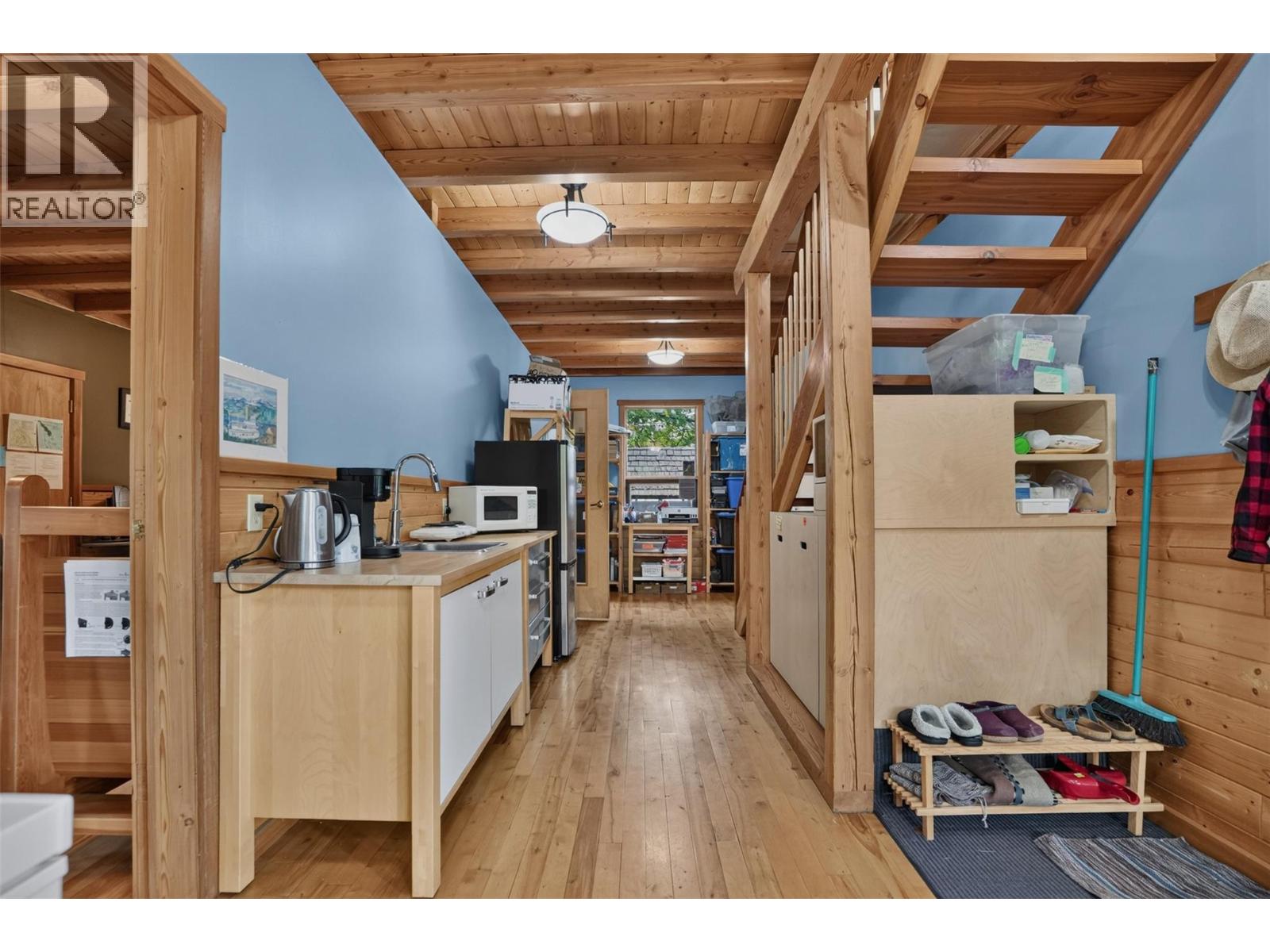 202 B Avenue, Kaslo, British Columbia V0G 1M0 - Photo 31 - 10393002