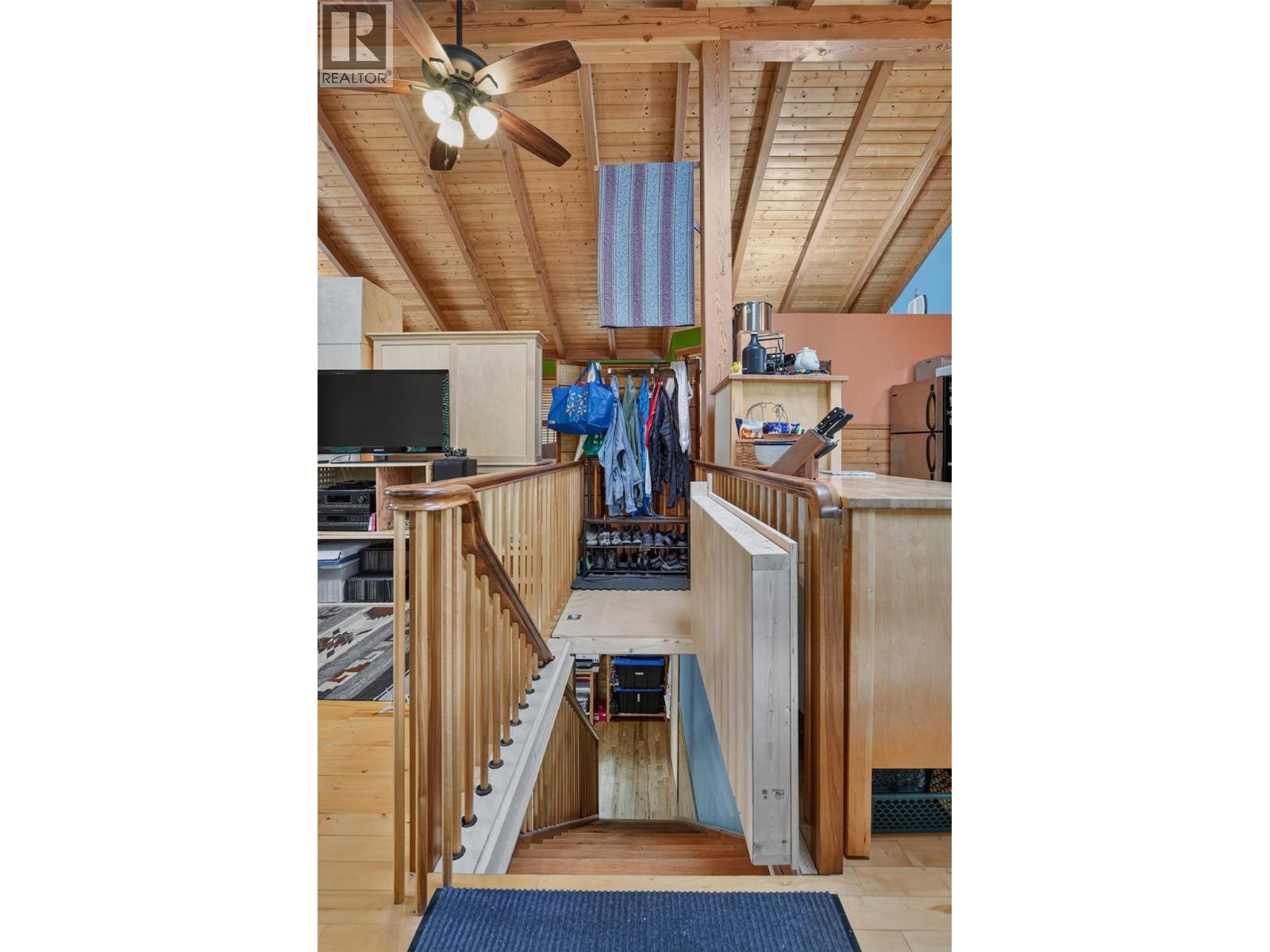 202 B Avenue, Kaslo, British Columbia V0G 1M0 - Photo 25 - 10393002