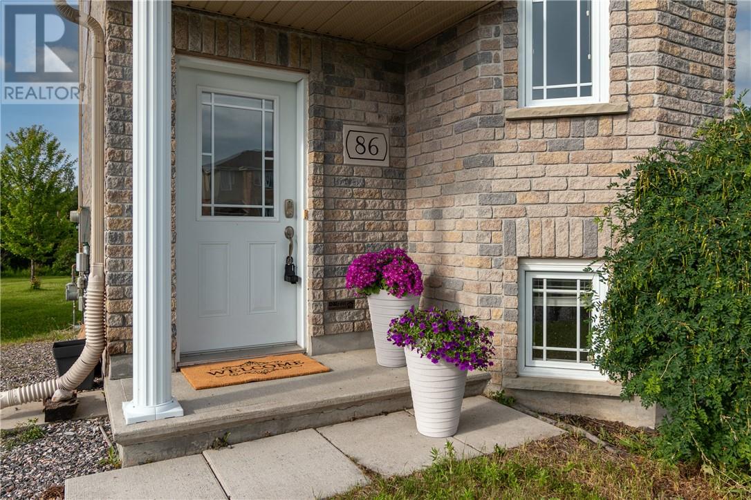 86 Rinkside Court, Sudbury, Ontario  P3E 0E3 - Photo 4 - 2130442