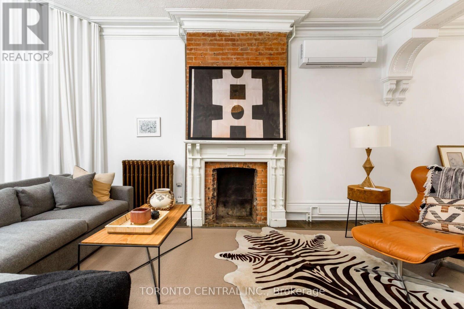 24 Manning Avenue, Toronto, Ontario  M6J 2K4 - Photo 6 - C13798624