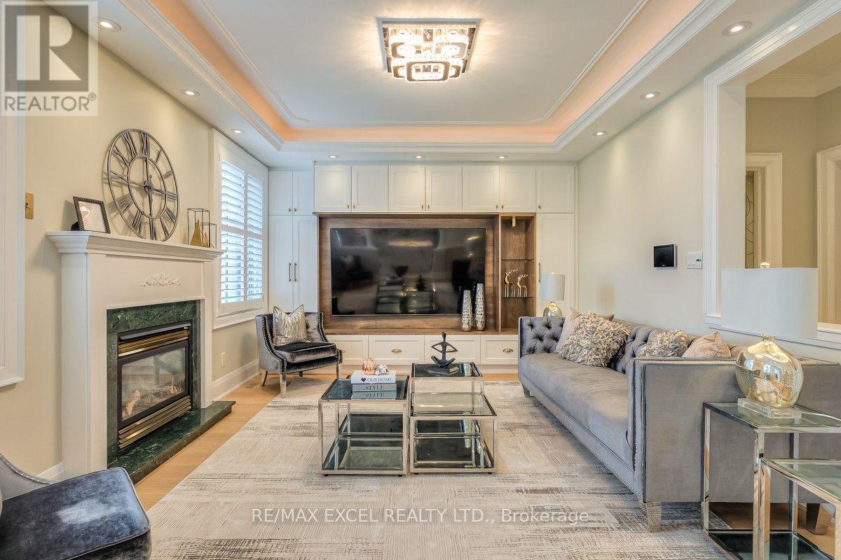 32 Grapevine Circle, Toronto, Ontario  M1X 1X5 - Photo 9 - E13798566