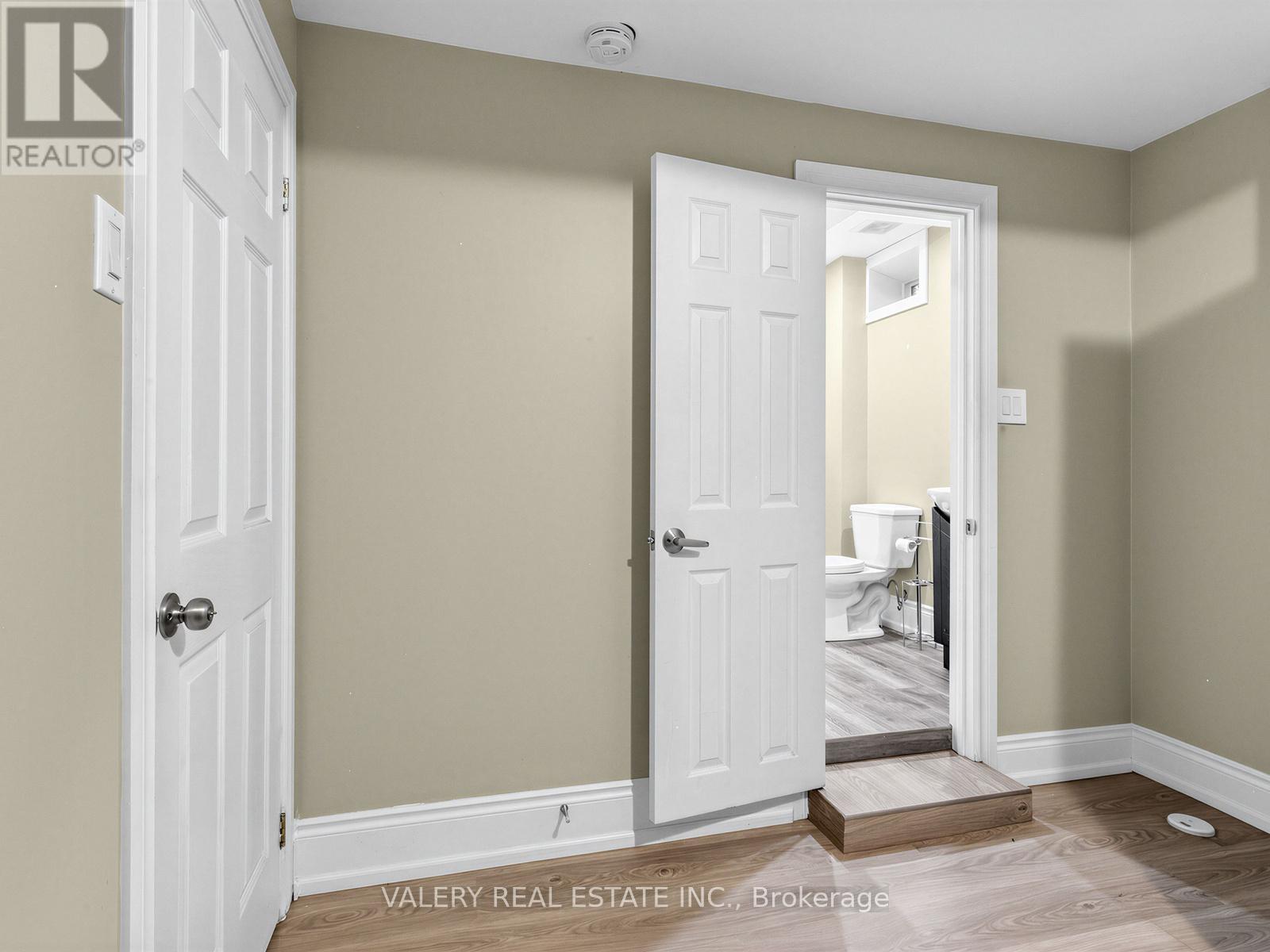 Lower - 133 Meadowvale Drive, Toronto, Ontario  M8Z 3K2 - Photo 13 - W13518842