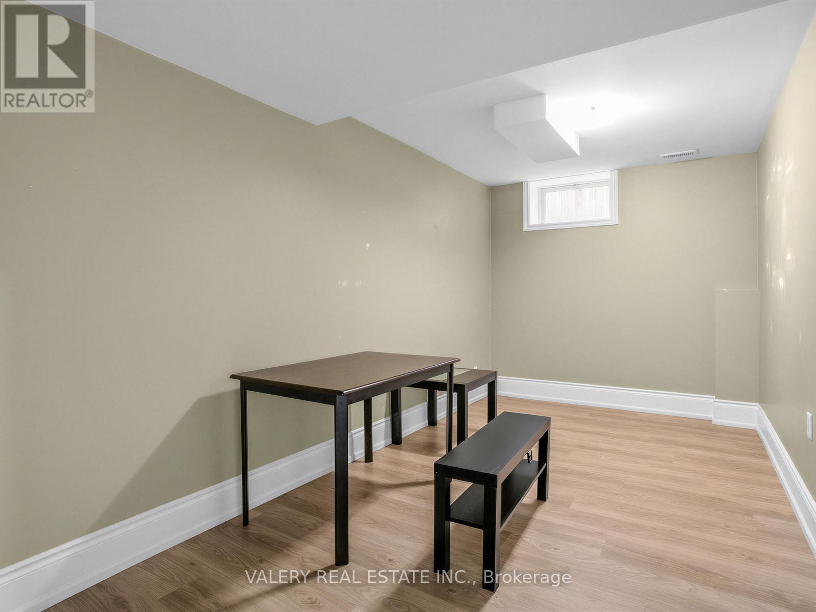 Lower - 133 Meadowvale Drive, Toronto, Ontario  M8Z 3K2 - Photo 6 - W13518842