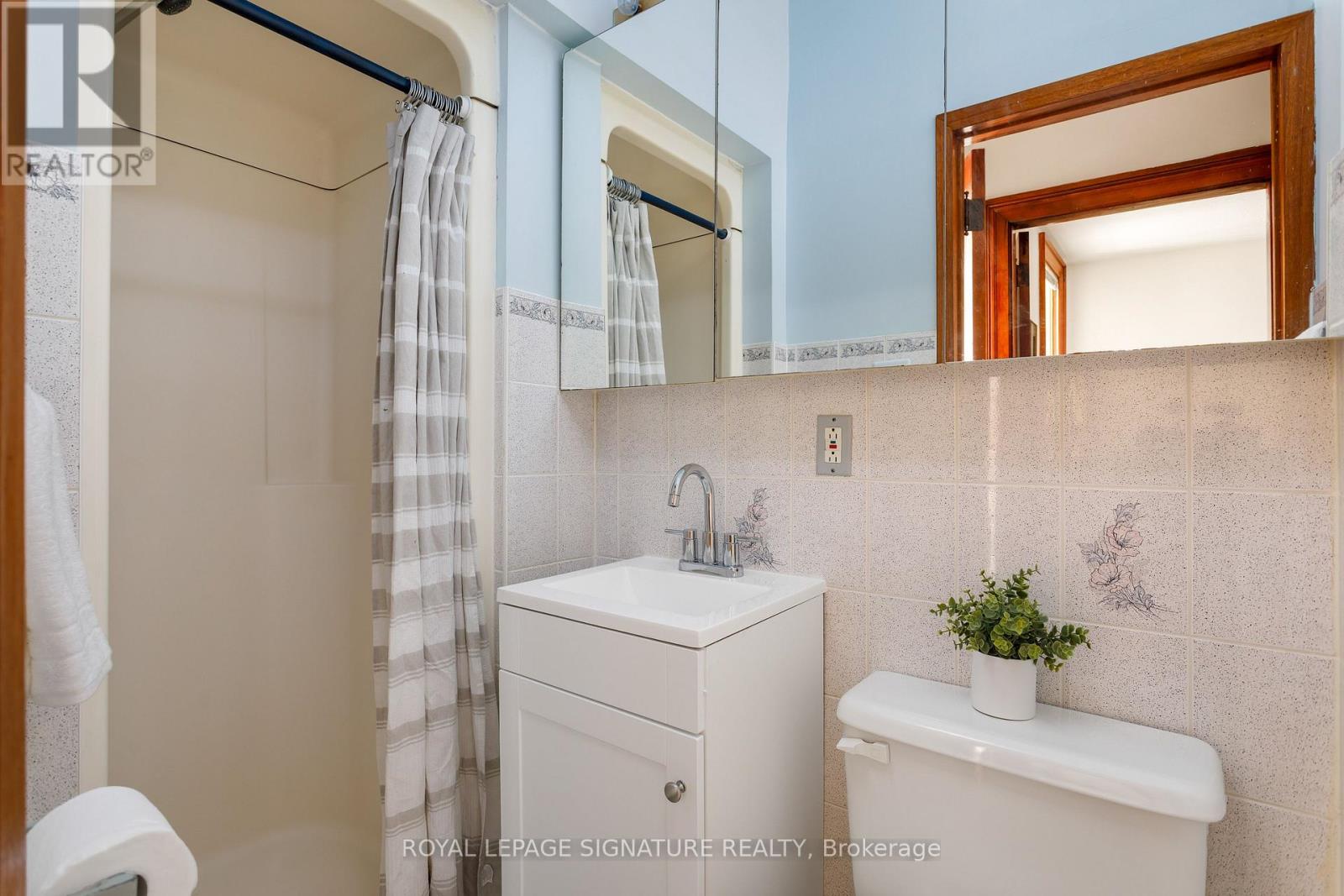 36 Cowan Avenue, Toronto, Ontario  M6K 2N4 - Photo 22 - W13785926