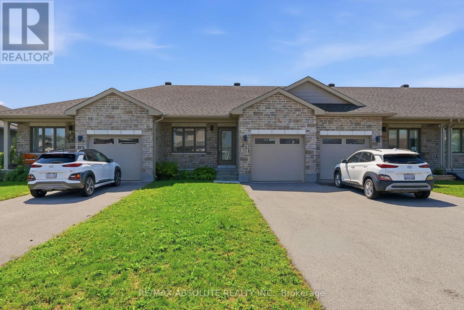 971 LEISHMAN DRIVE, Mississippi Mills, Ontario
