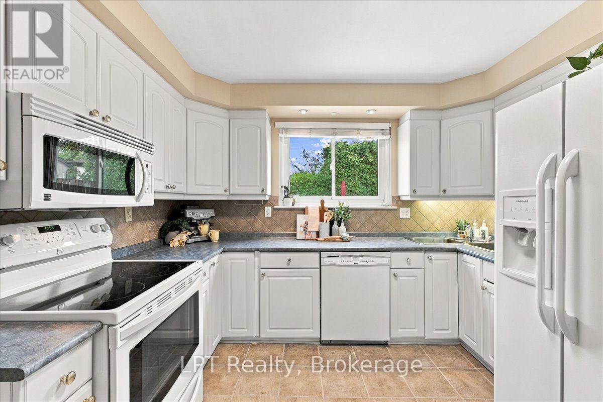 514 Oakwood Avenue, Oshawa, Ontario  L1G 2R2 - Photo 15 - E13802492