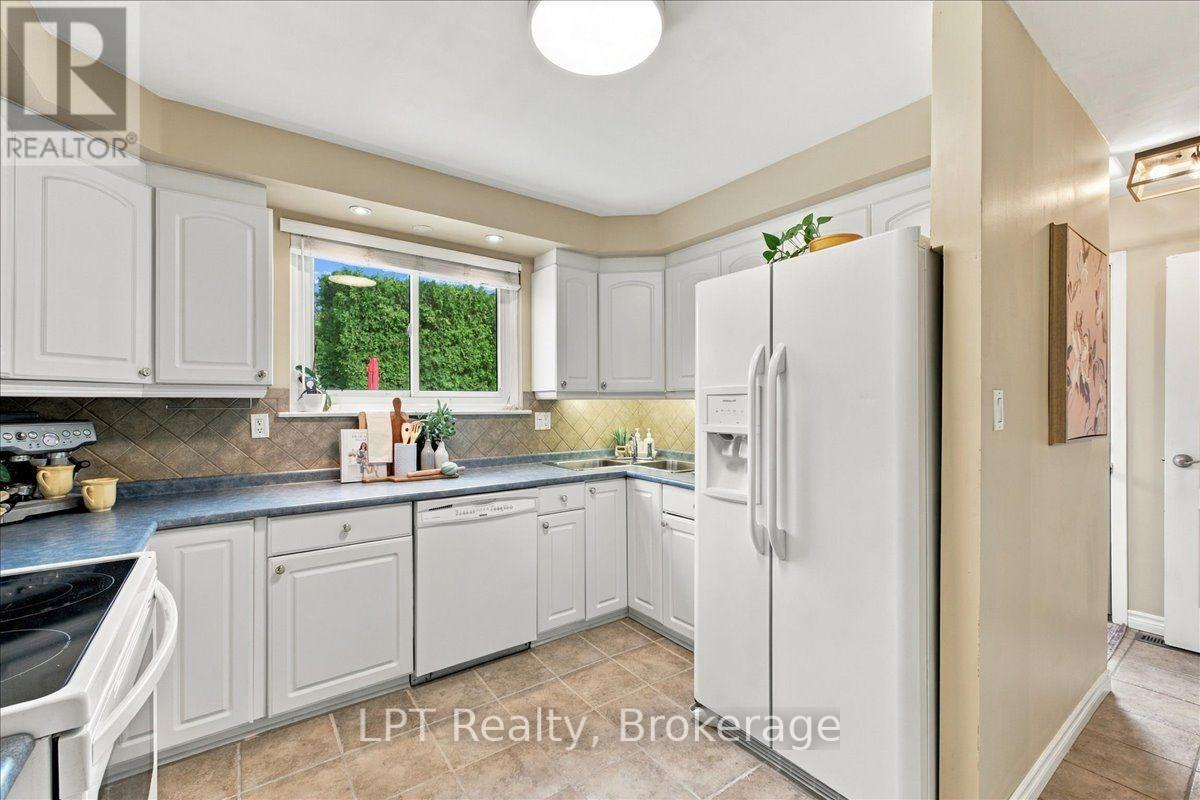 514 Oakwood Avenue, Oshawa, Ontario  L1G 2R2 - Photo 17 - E13802492