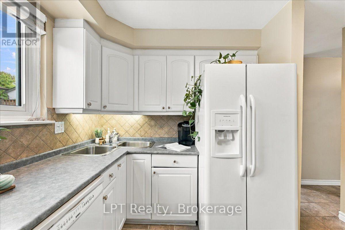 514 Oakwood Avenue, Oshawa, Ontario  L1G 2R2 - Photo 18 - E13802492