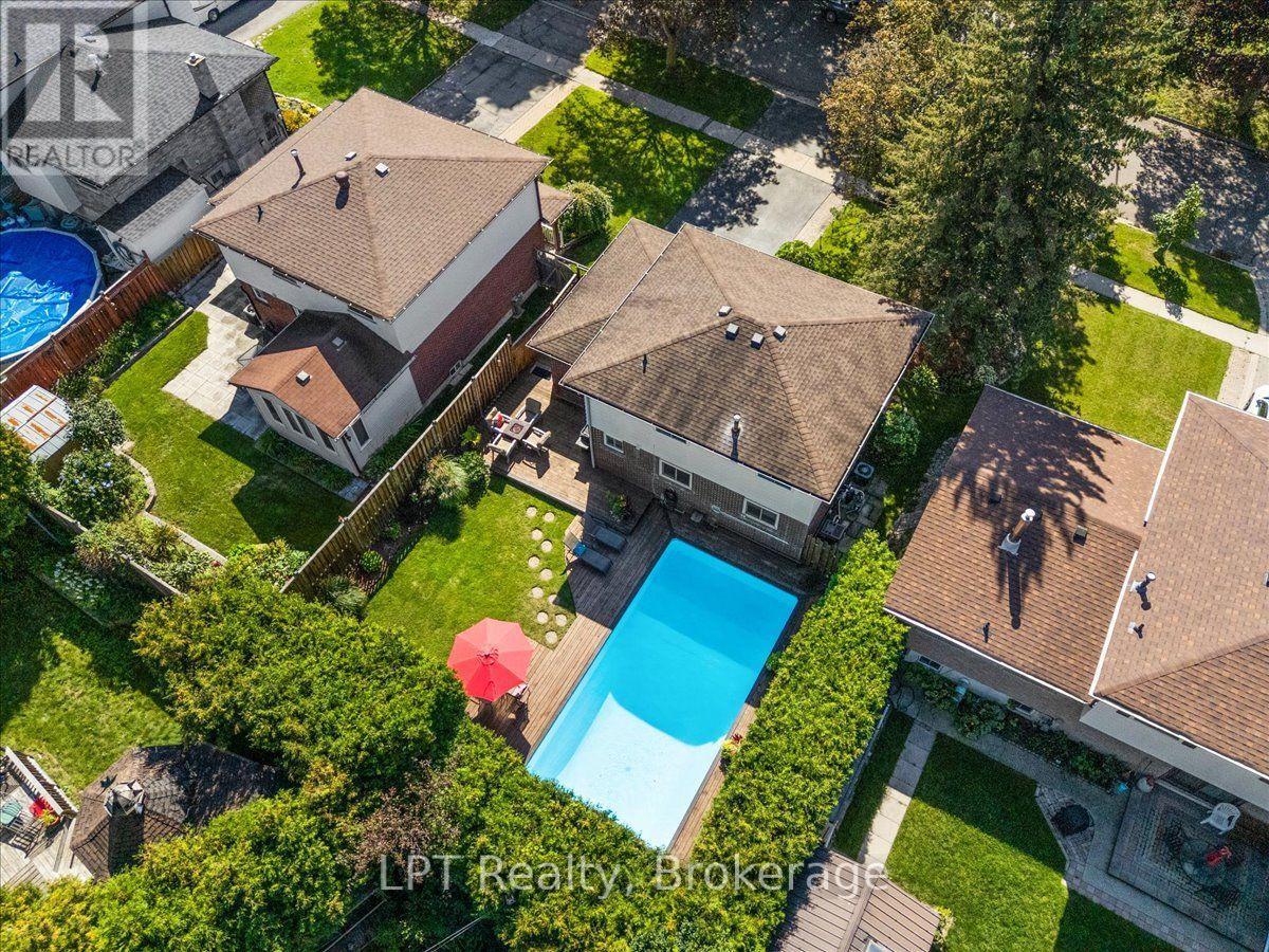514 Oakwood Avenue, Oshawa, Ontario  L1G 2R2 - Photo 2 - E13802492