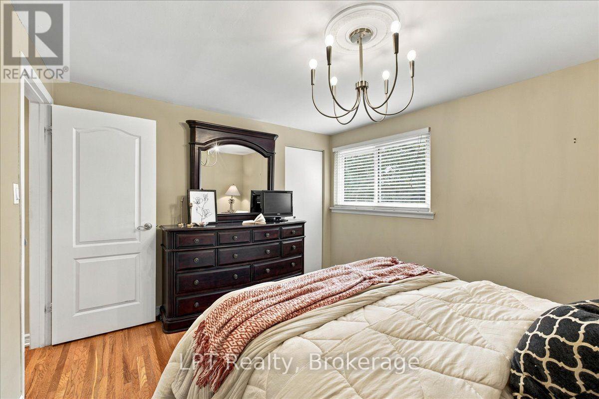 514 Oakwood Avenue, Oshawa, Ontario  L1G 2R2 - Photo 23 - E13802492