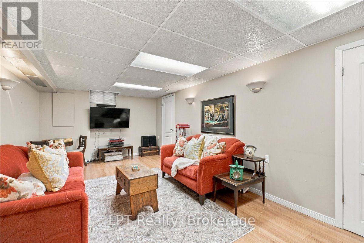 514 Oakwood Avenue, Oshawa, Ontario  L1G 2R2 - Photo 35 - E13802492