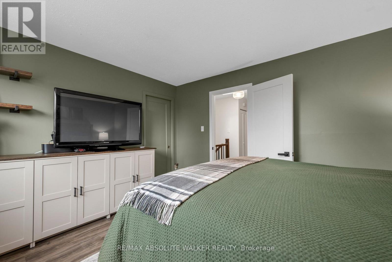 6445 Natalie Way, Ottawa, Ontario  K1C 4Y2 - Photo 18 - X13801958