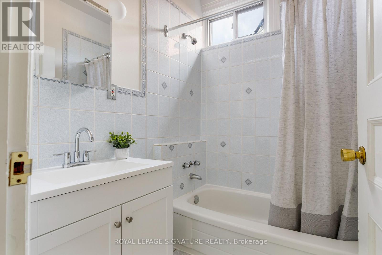 36 Cowan Avenue, Toronto, Ontario  M6K 2N4 - Photo 33 - W13785926