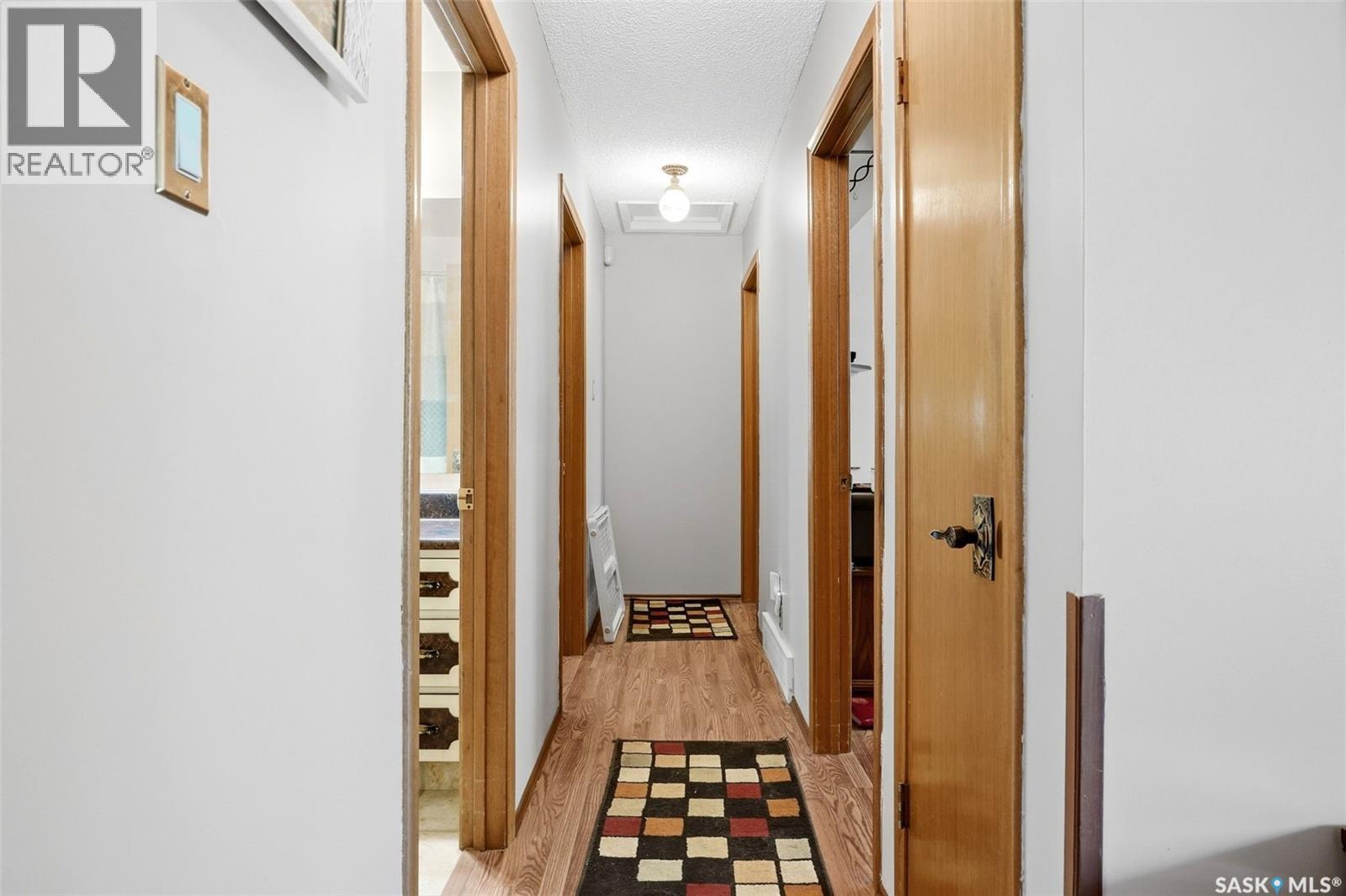 39 Kennedy Crescent, Regina, Saskatchewan  S4R 6G3 - Photo 13 - SK048780