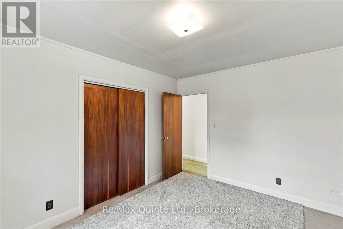 1b Rogers Street, Prince Edward County, Ontario  K0K 2T0 - Photo 10 - X13802414