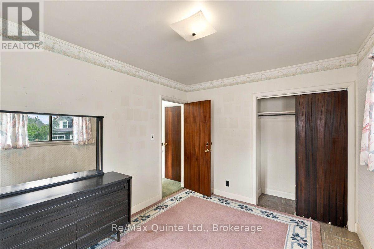 1b Rogers Street, Prince Edward County, Ontario  K0K 2T0 - Photo 12 - X13802414