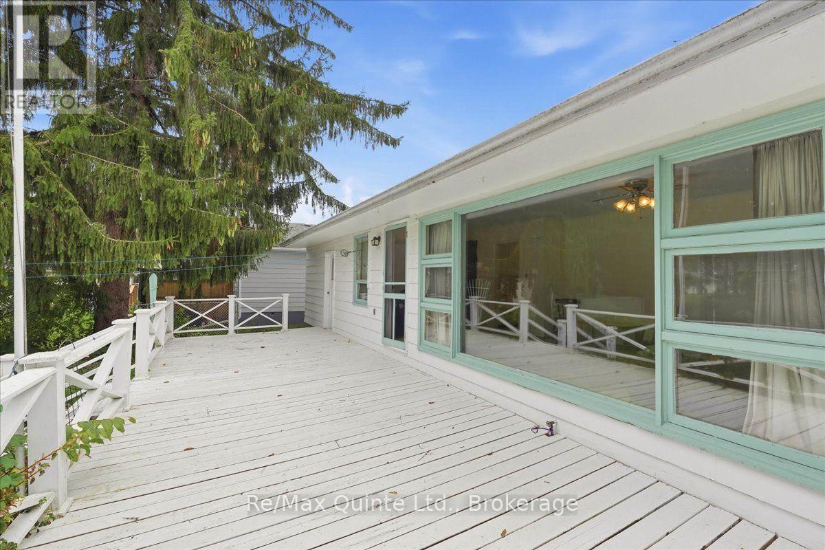 1b Rogers Street, Prince Edward County, Ontario  K0K 2T0 - Photo 24 - X13802414