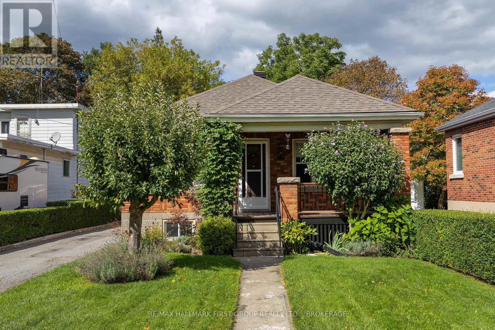 49 PARK STREET, Kingston, Ontario