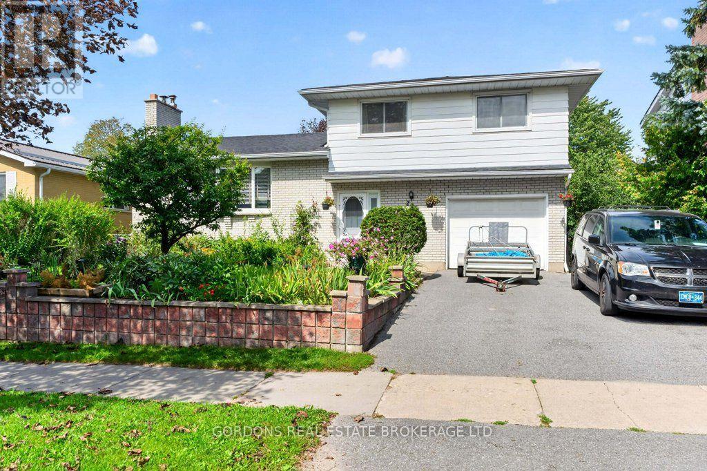 207 Robert Wallace Drive, Kingston, Ontario  K7M 1Y3 - Photo 2 - X13802590