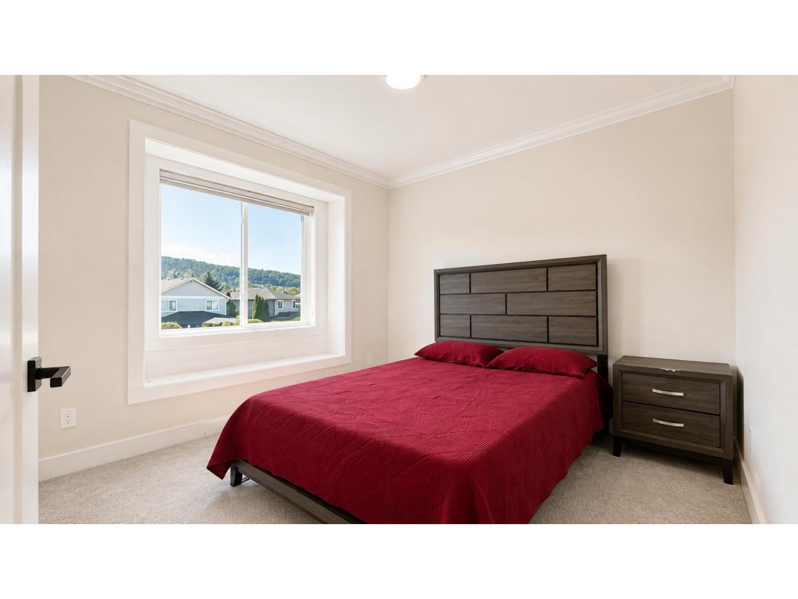 4440 STEPHEN LEACOCK DRIVE photo 14