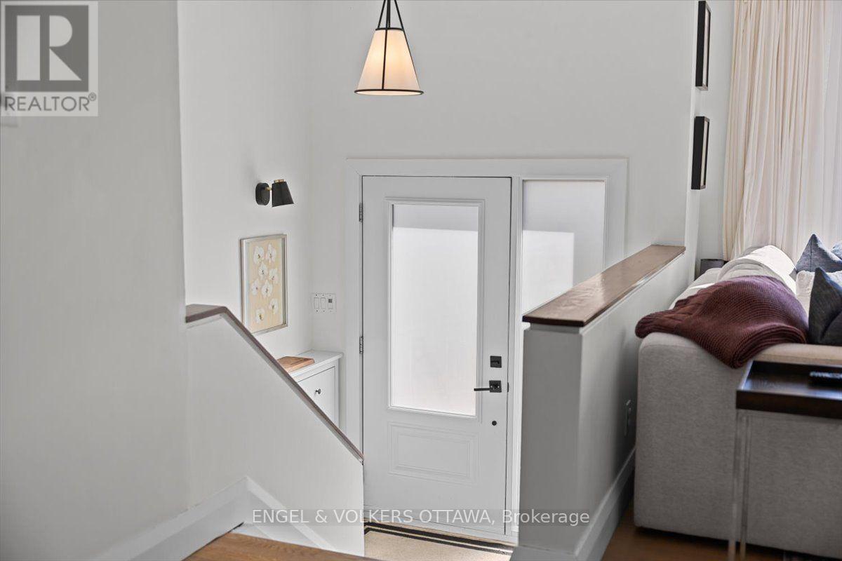 1393 Sutherland Drive, Ottawa, Ontario  K4M 1B3 - Photo 4 - X13802330