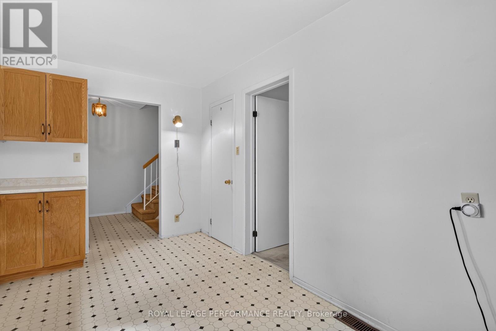 1781 Bellmanor Court, Ottawa, Ontario  K1T 2V7 - Photo 10 - X13802426