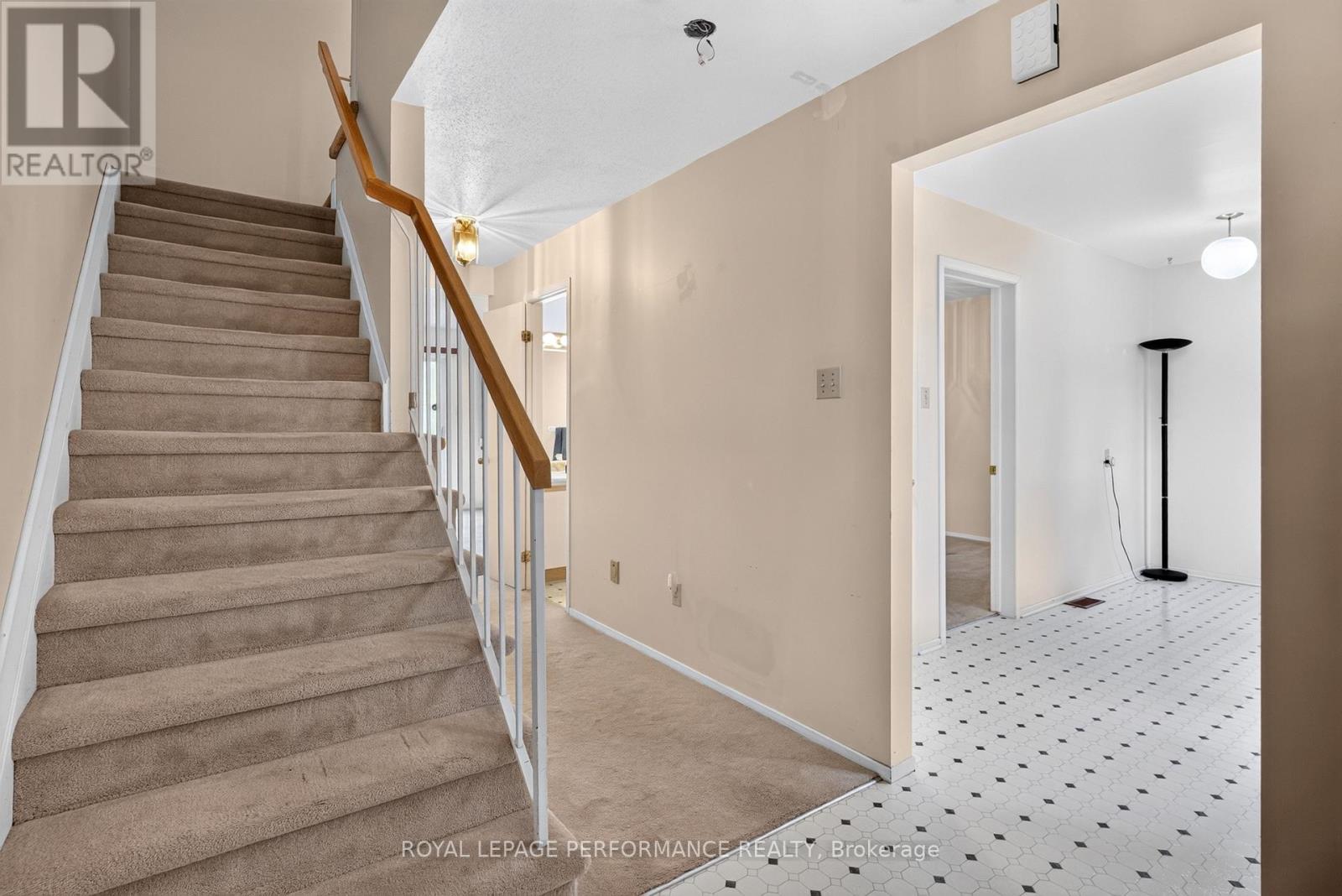 1781 Bellmanor Court, Ottawa, Ontario  K1T 2V7 - Photo 5 - X13802426