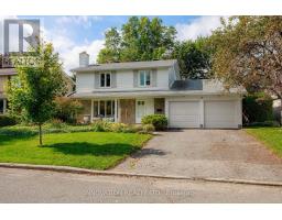 10 WELKIN CRESCENT, Ottawa, Ontario