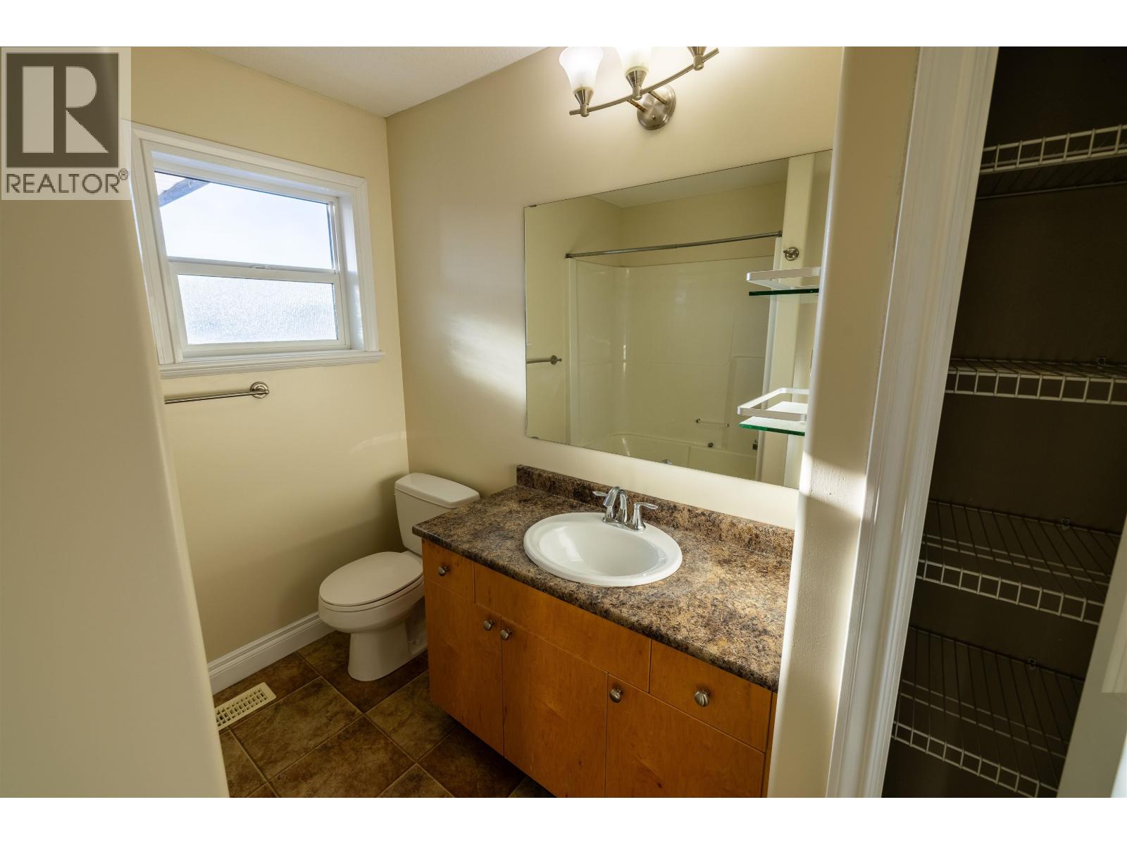 4404 5th Avenue, Prince George, British Columbia  V2M 0A7 - Photo 10 - R3167128