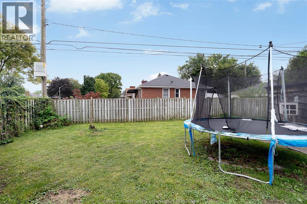 7275 Wyandotte, Windsor, Ontario  N8S 1R5 - Photo 6 - 26023013