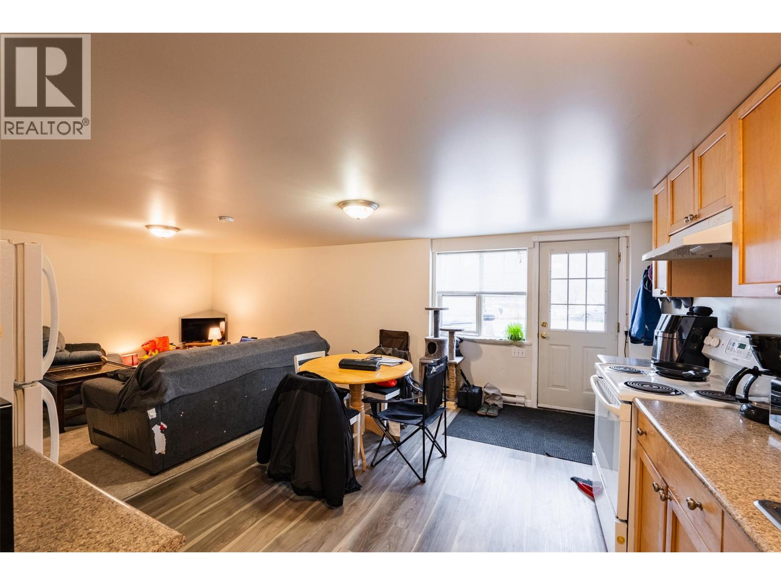 220-222 Vernon Street, Nelson, British Columbia  V1L 4E2 - Photo 29 - 10400573