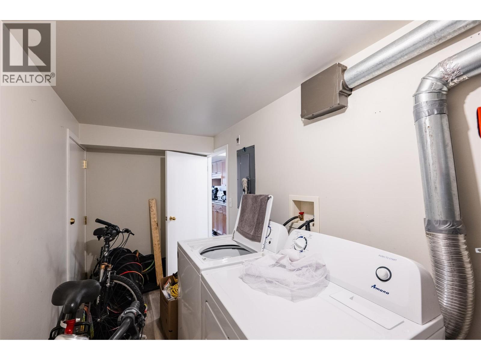 220-222 Vernon Street, Nelson, British Columbia  V1L 4E2 - Photo 31 - 10400573