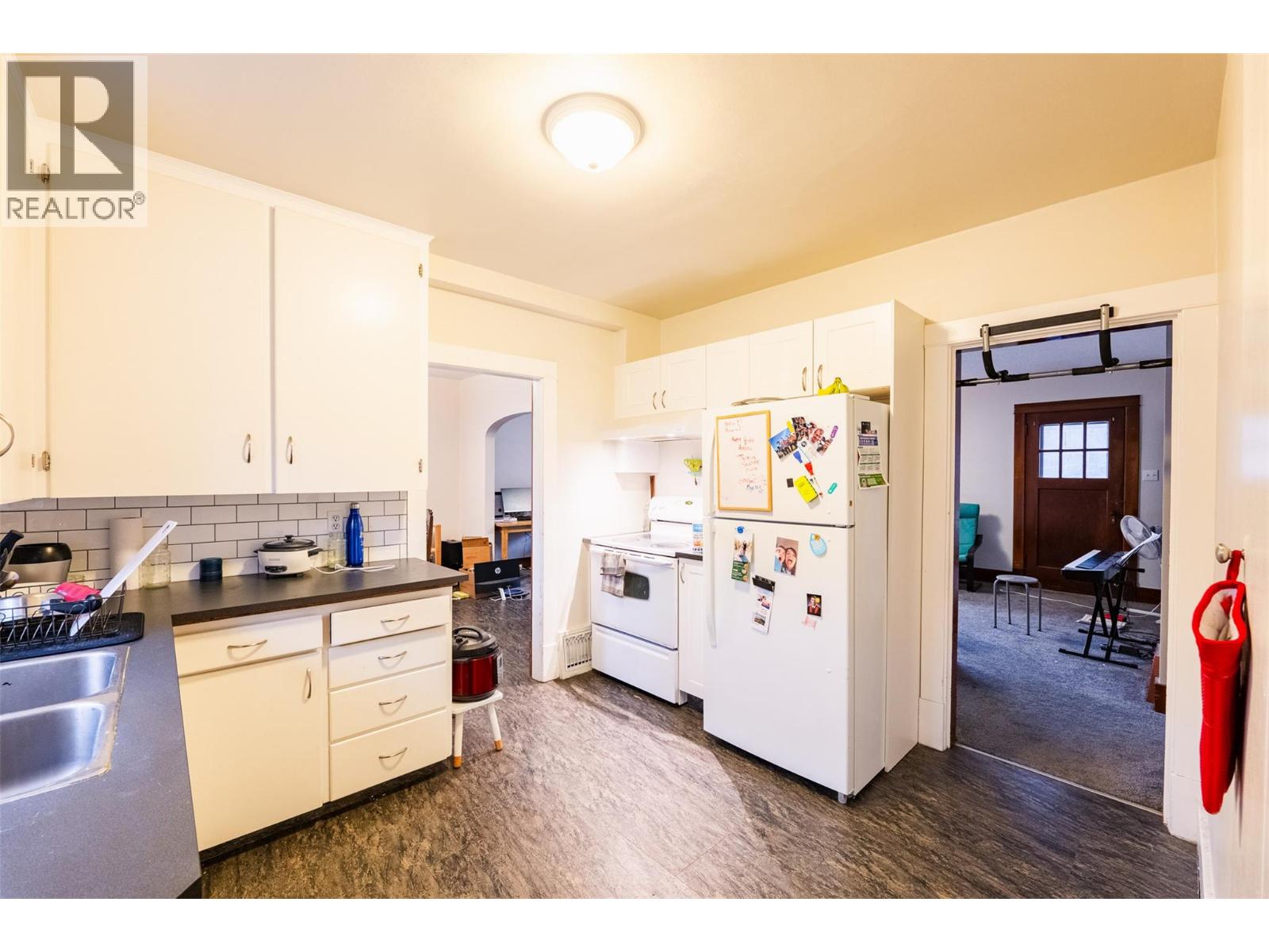220-222 Vernon Street, Nelson, British Columbia  V1L 4E2 - Photo 34 - 10400573