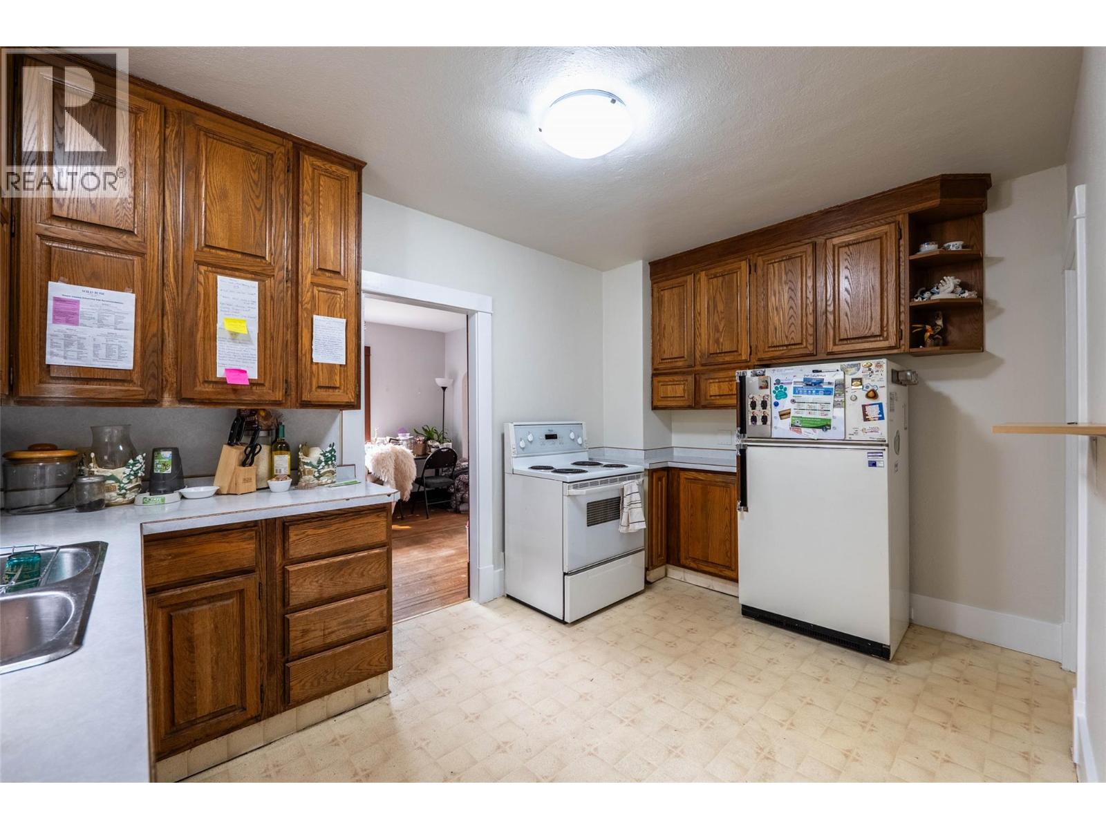 220-222 Vernon Street, Nelson, British Columbia  V1L 4E2 - Photo 5 - 10400573