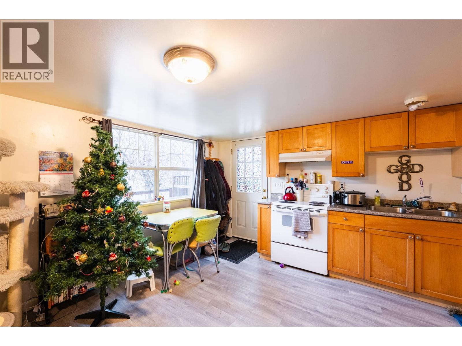 220-222 Vernon Street, Nelson, British Columbia  V1L 4E2 - Photo 53 - 10400573