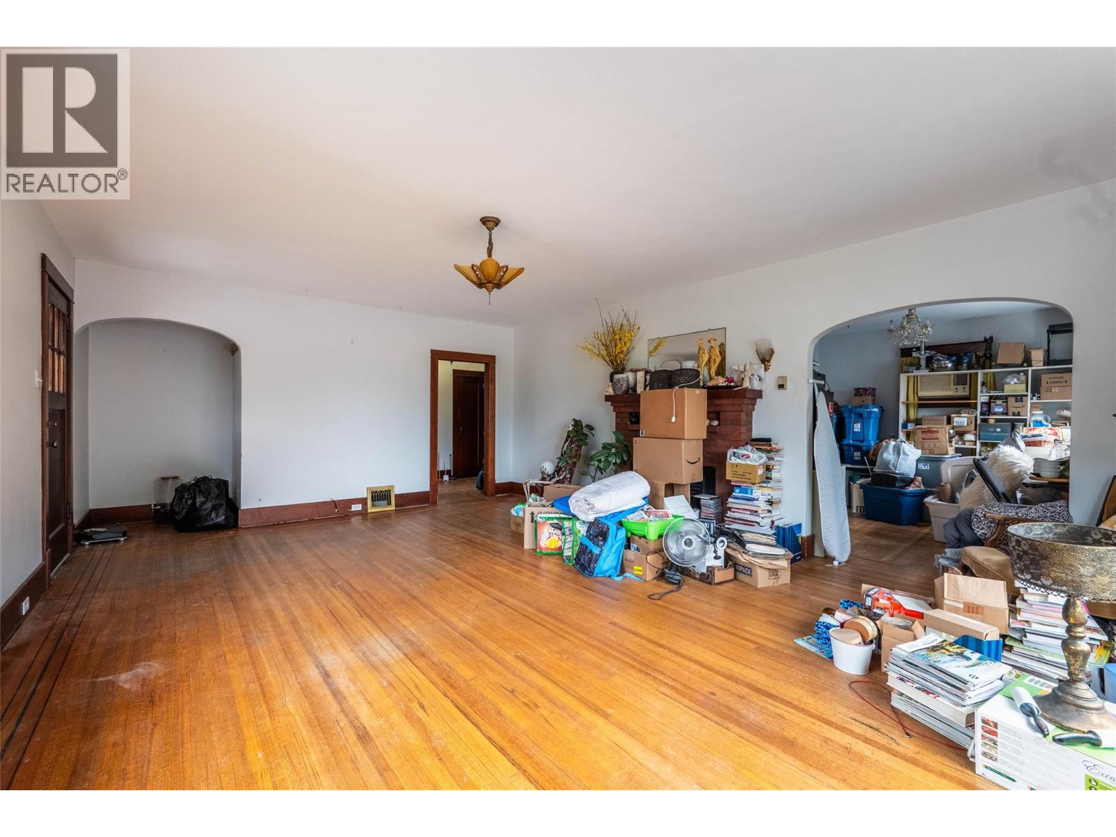 220-222 Vernon Street, Nelson, British Columbia  V1L 4E2 - Photo 7 - 10400573