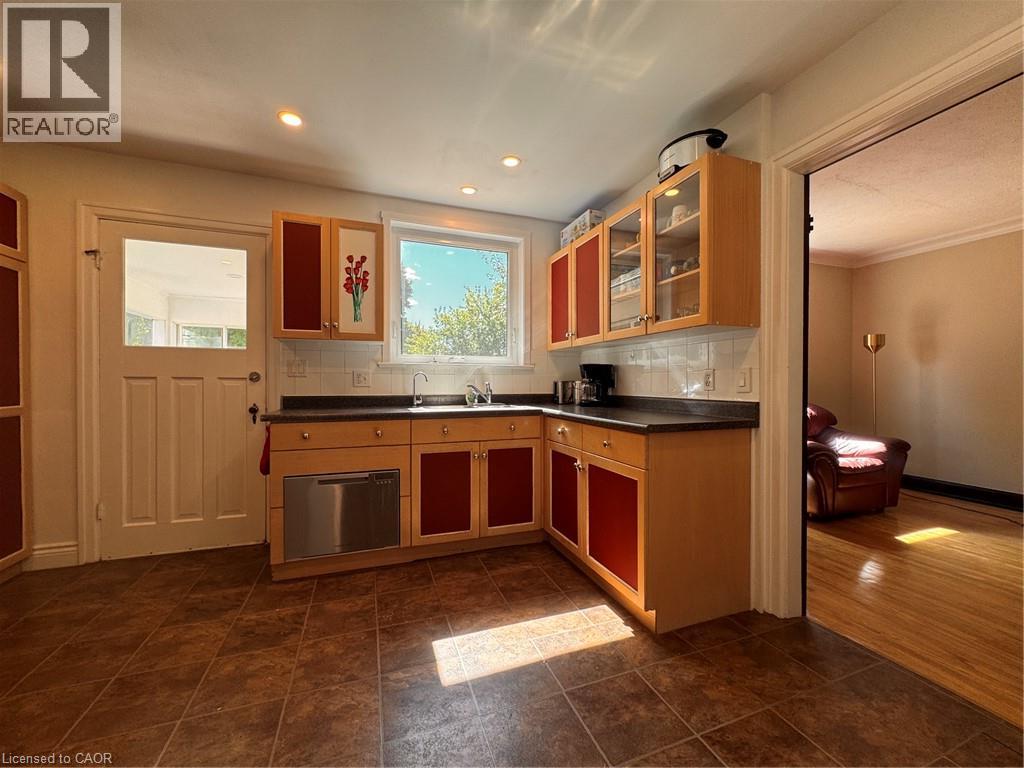 225 Bridgeport Road E, Waterloo, Ontario  N2J 2K7 - Photo 20 - 40864644
