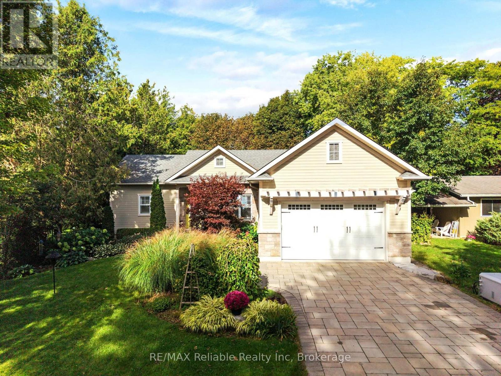74863 Dr. George Smith Avenue, Bluewater, Ontario  N0M 1G0 - Photo 3 - X13802404