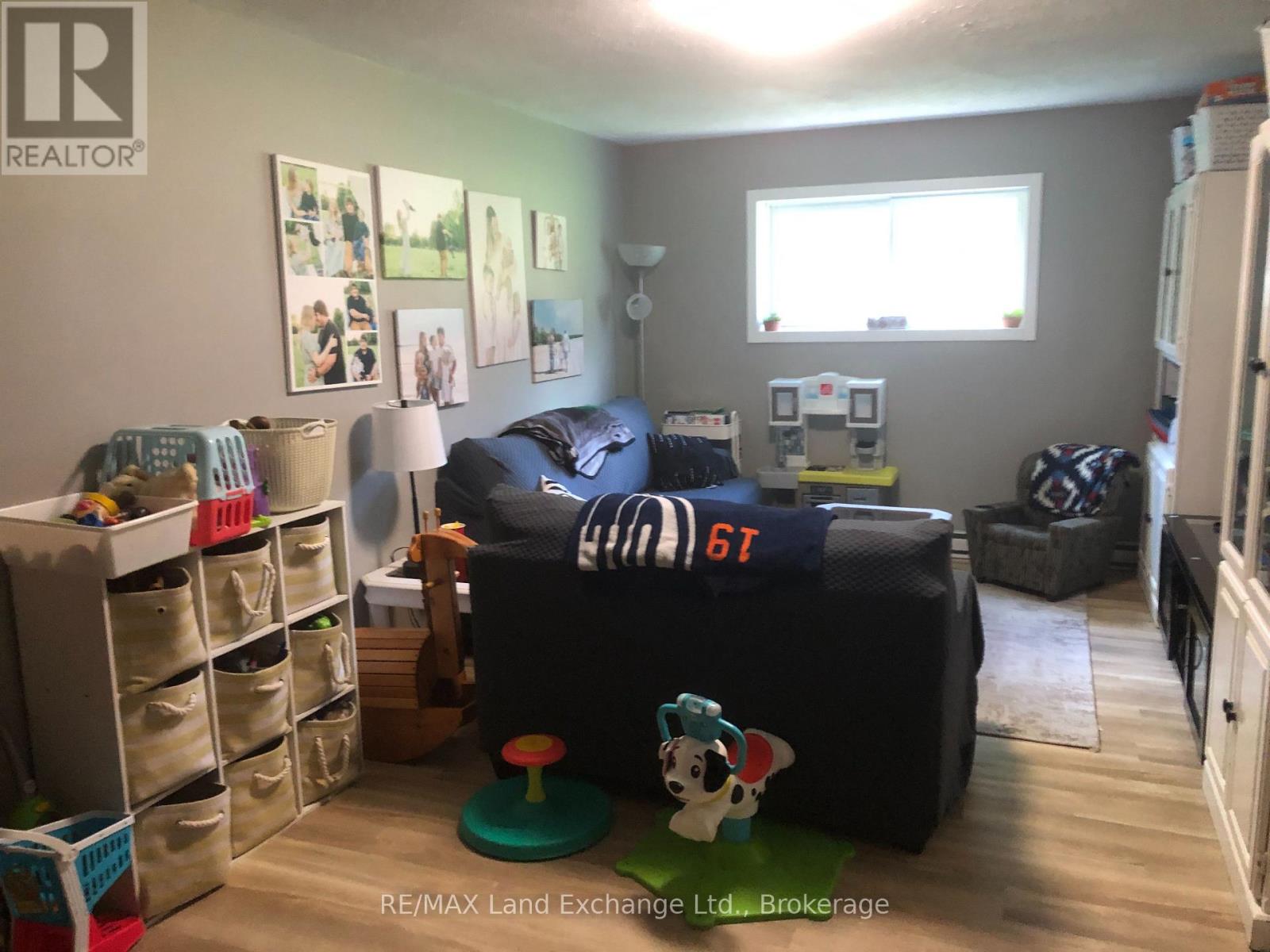 24 Stanley Street, Kincardine, Ontario N0G 2T0 - Photo 12 - X13802438