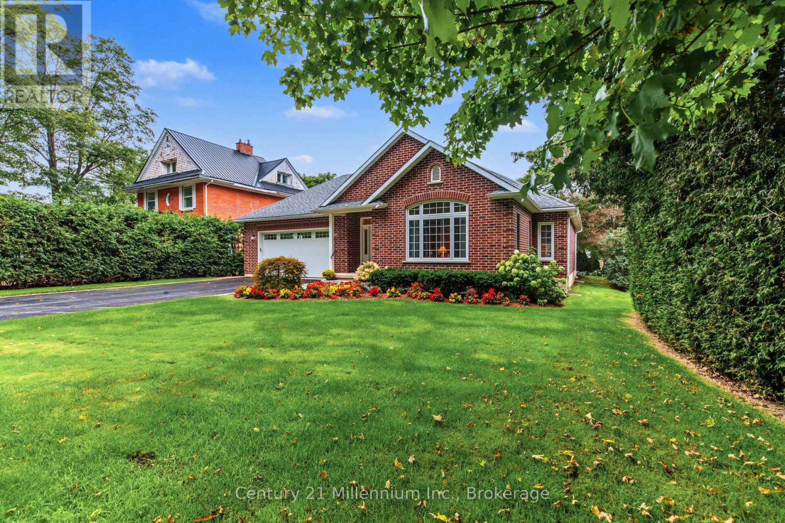 137 Mark Street W, Grey Highlands, Ontario  N0C 1H0 - Photo 3 - X13802500