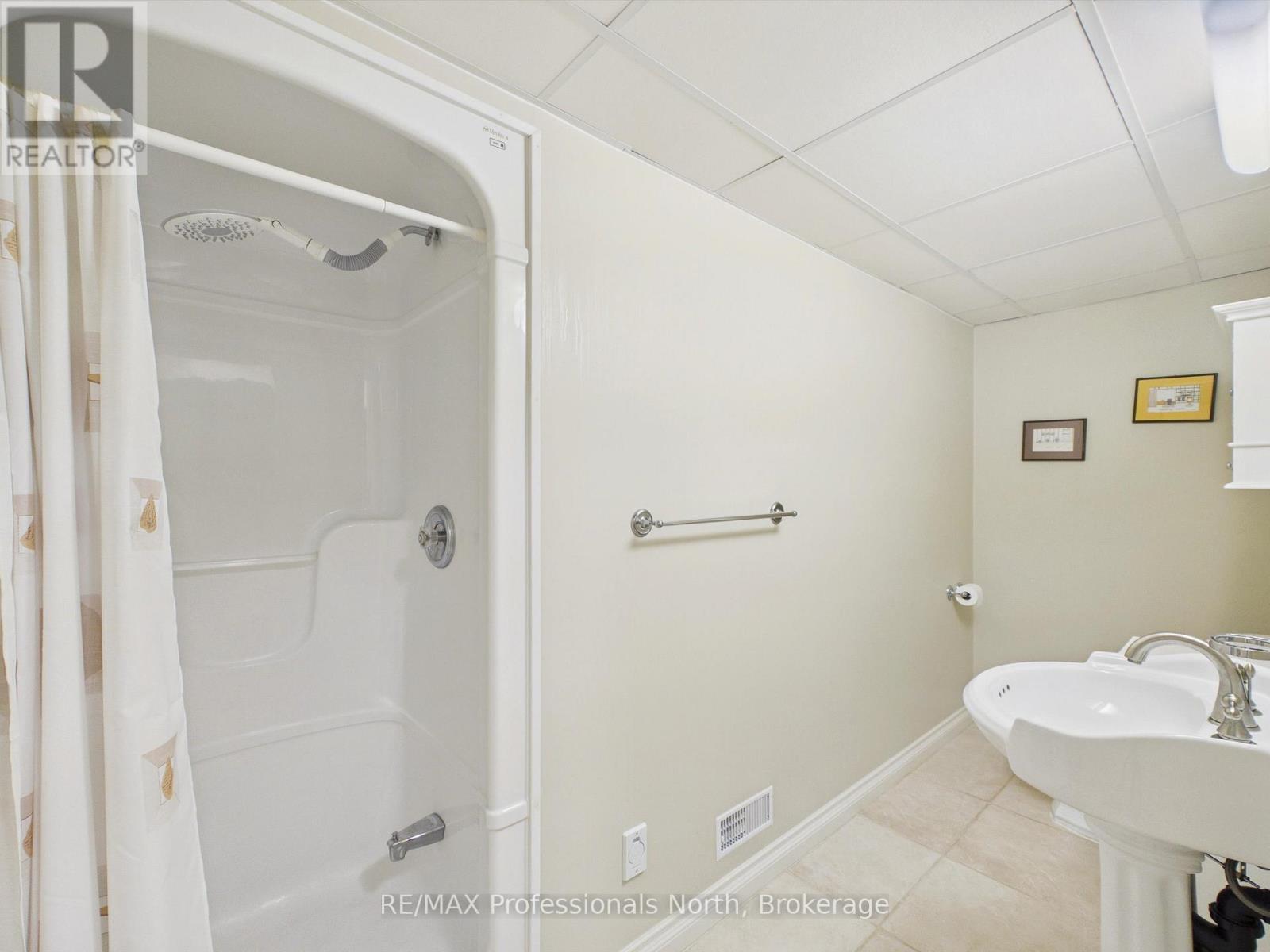 52 Golf Course Road, Bracebridge, Ontario  P1L 1M7 - Photo 31 - X13802628