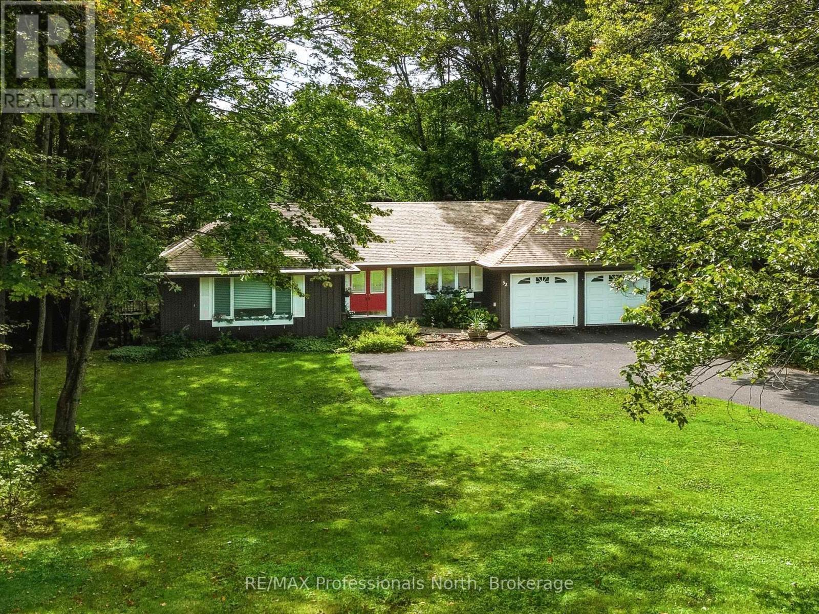 52 Golf Course Road, Bracebridge, Ontario  P1L 1M7 - Photo 4 - X13802628