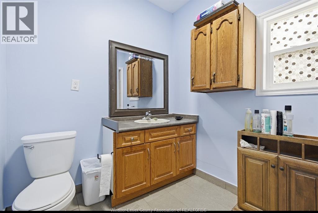 1023 Hall Avenue, Windsor, Ontario  N9A 2M6 - Photo 16 - 26023004