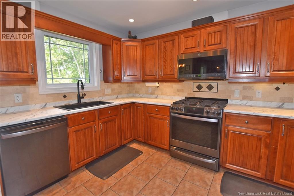48 Lee Drive, Upper Kingsclear, New Brunswick  E3E 2L2 - Photo 19 - NB147783