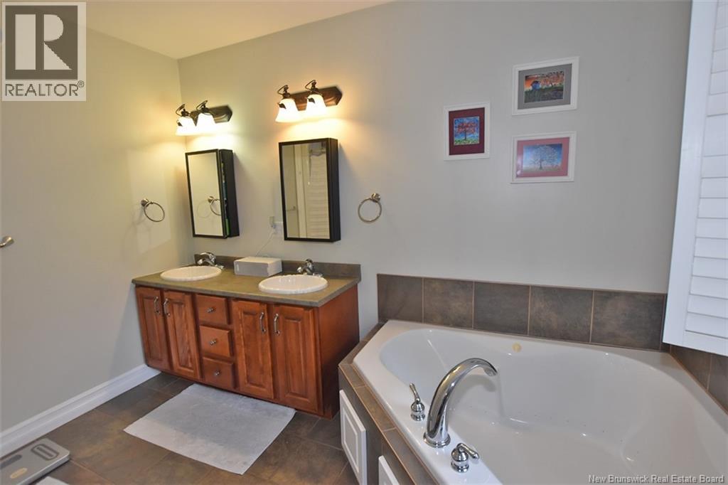 48 Lee Drive, Upper Kingsclear, New Brunswick  E3E 2L2 - Photo 32 - NB147783