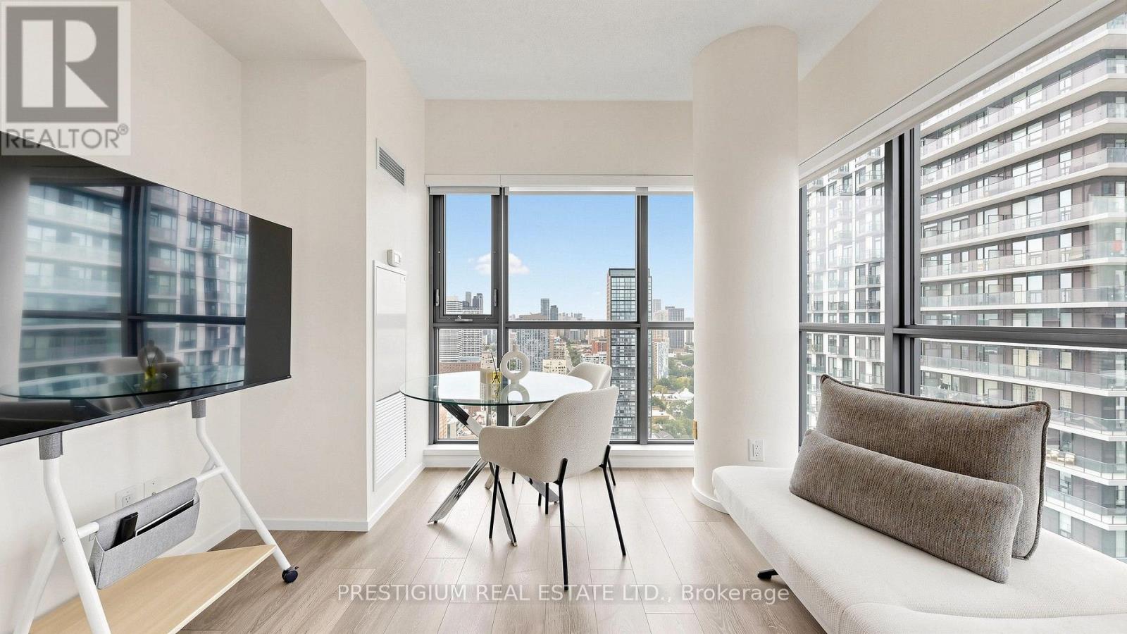 3706 - 159 Dundas Street E, Toronto, Ontario  M5B 0A9 - Photo 4 - C13802380