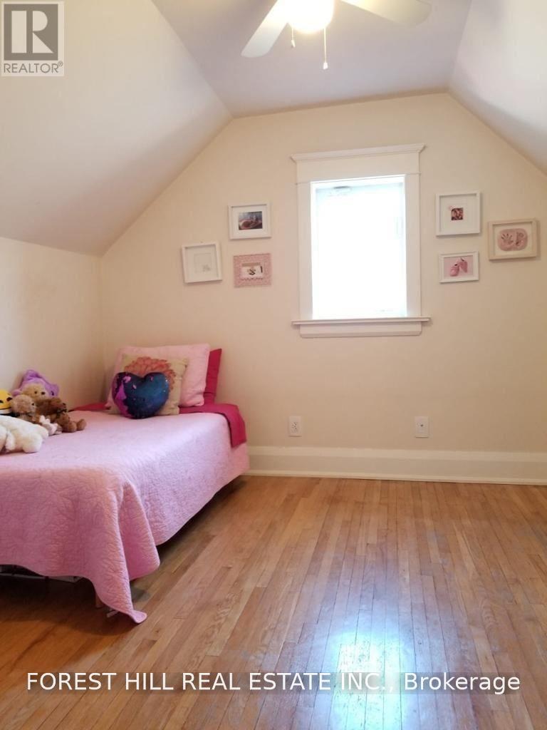 37 Hendrick Avenue, Toronto, Ontario  M6G 3S4 - Photo 18 - C13802400