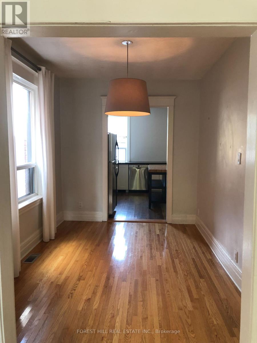 37 Hendrick Avenue, Toronto, Ontario  M6G 3S4 - Photo 6 - C13802400