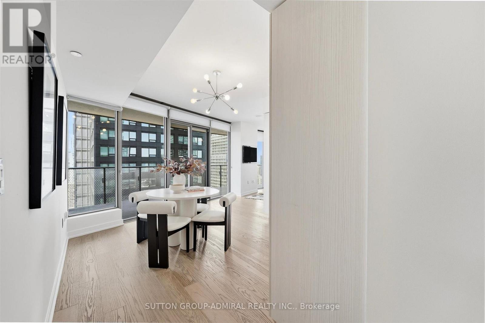 3411 - 11 Wellesley Street, Toronto, Ontario  M4Y 1E8 - Photo 10 - C13802508