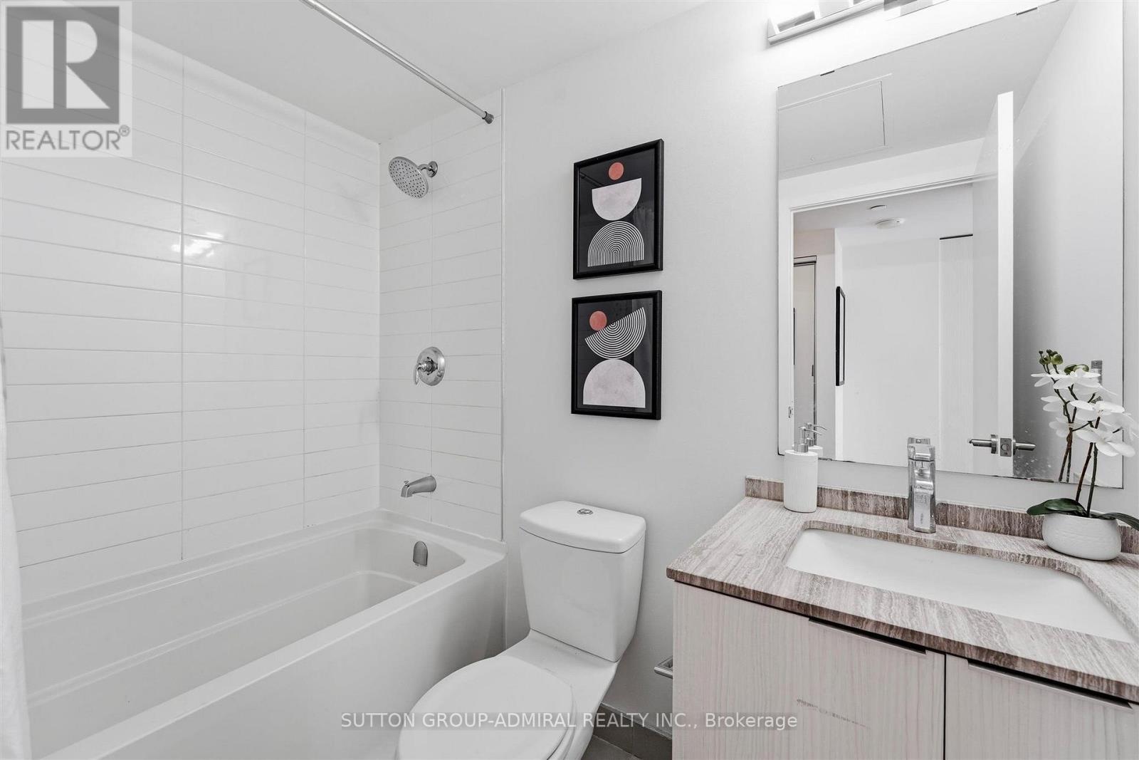 3411 - 11 Wellesley Street, Toronto, Ontario  M4Y 1E8 - Photo 15 - C13802508
